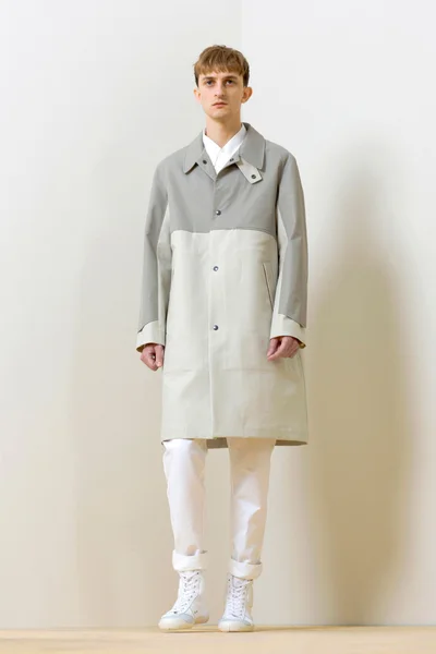 Look 19